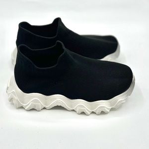 NWOT Sofysofy Unisex - Child Slip On Sock Shoes